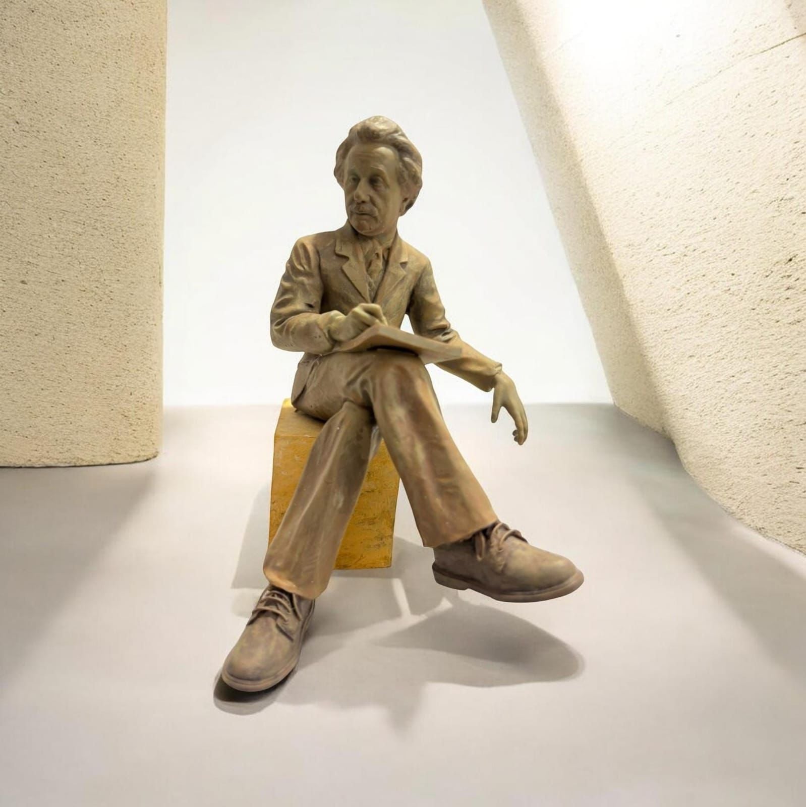 All time Genius Figurine