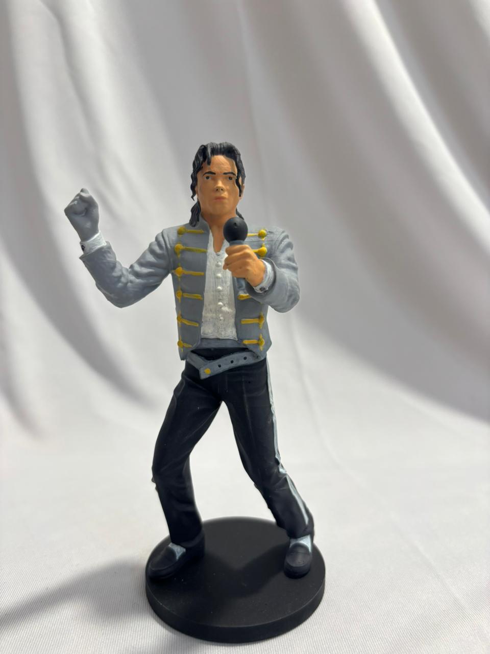 Pop Dancer Figurine