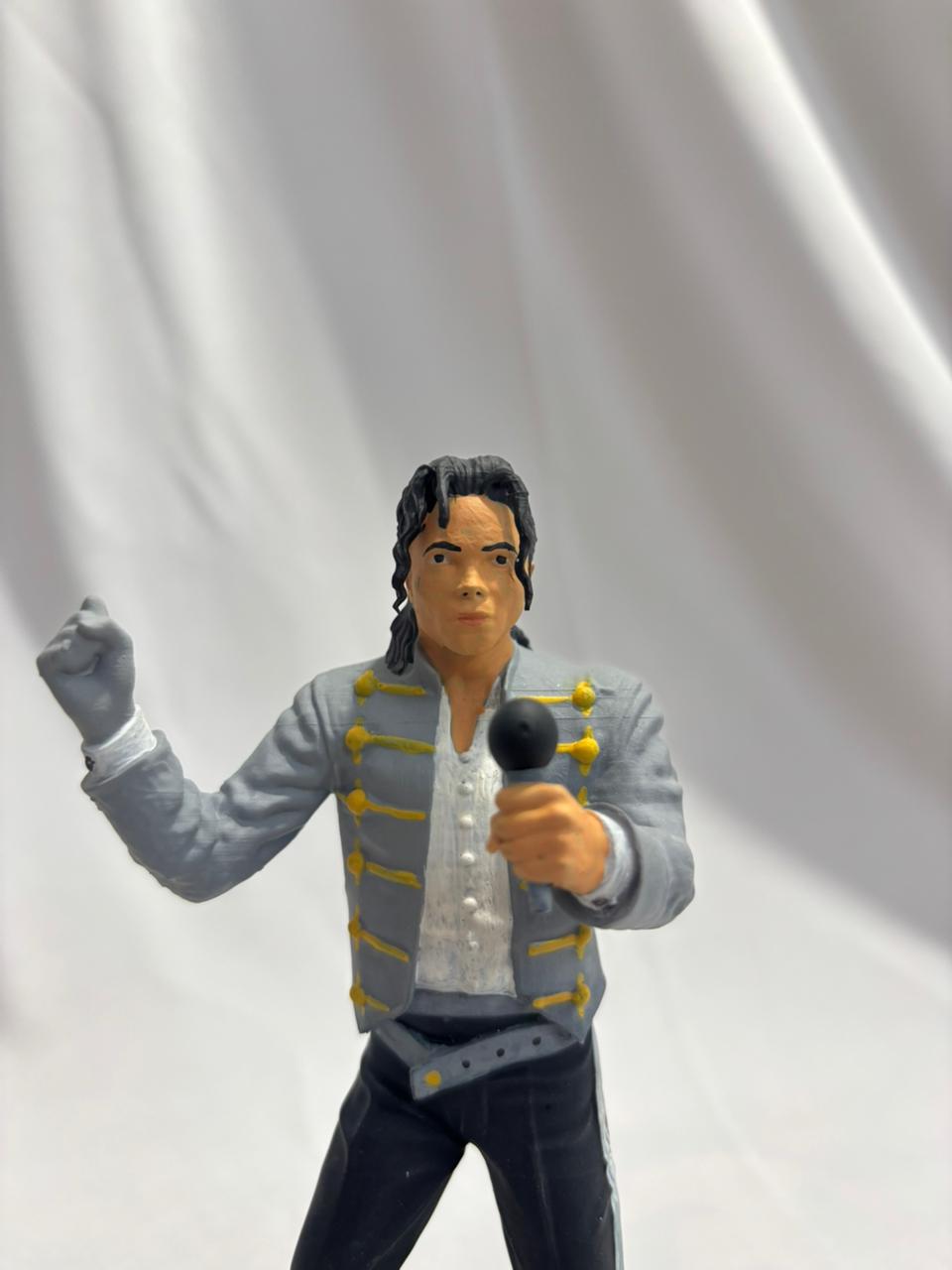 Pop Dancer Figurine